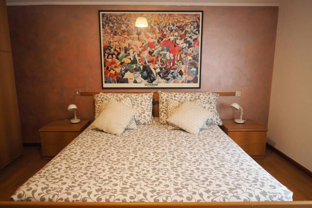 La Casa Degli Ospiti Apartment Morbegno Bagian luar foto