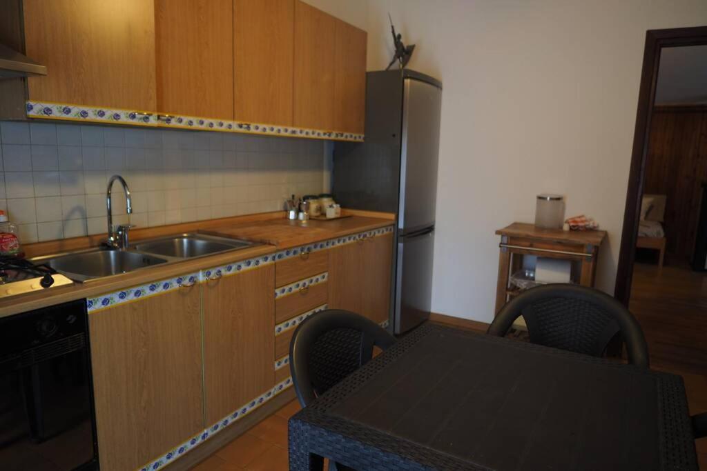 La Casa Degli Ospiti Apartment Morbegno Bagian luar foto