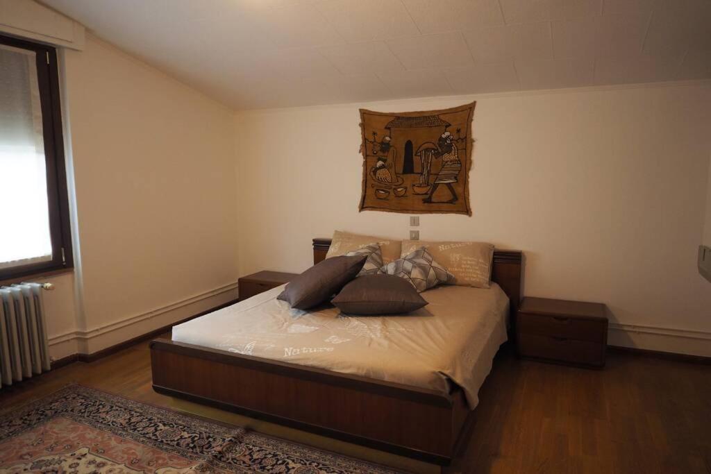 La Casa Degli Ospiti Apartment Morbegno Bagian luar foto